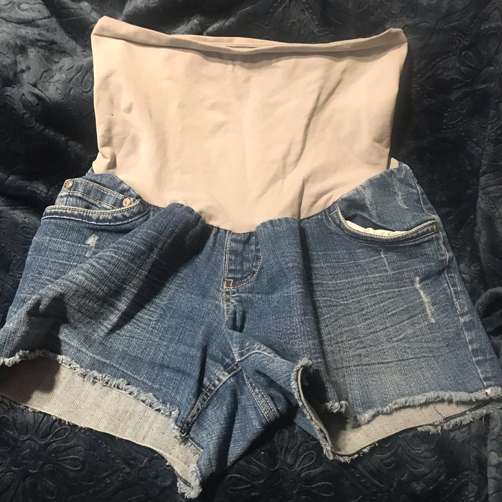 Motherhood Maternity shorts Medium